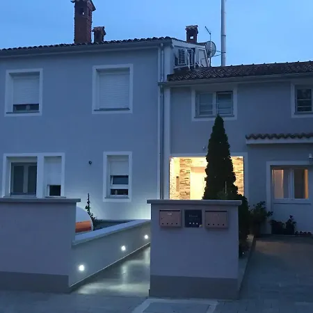 Karlo Apartamento *